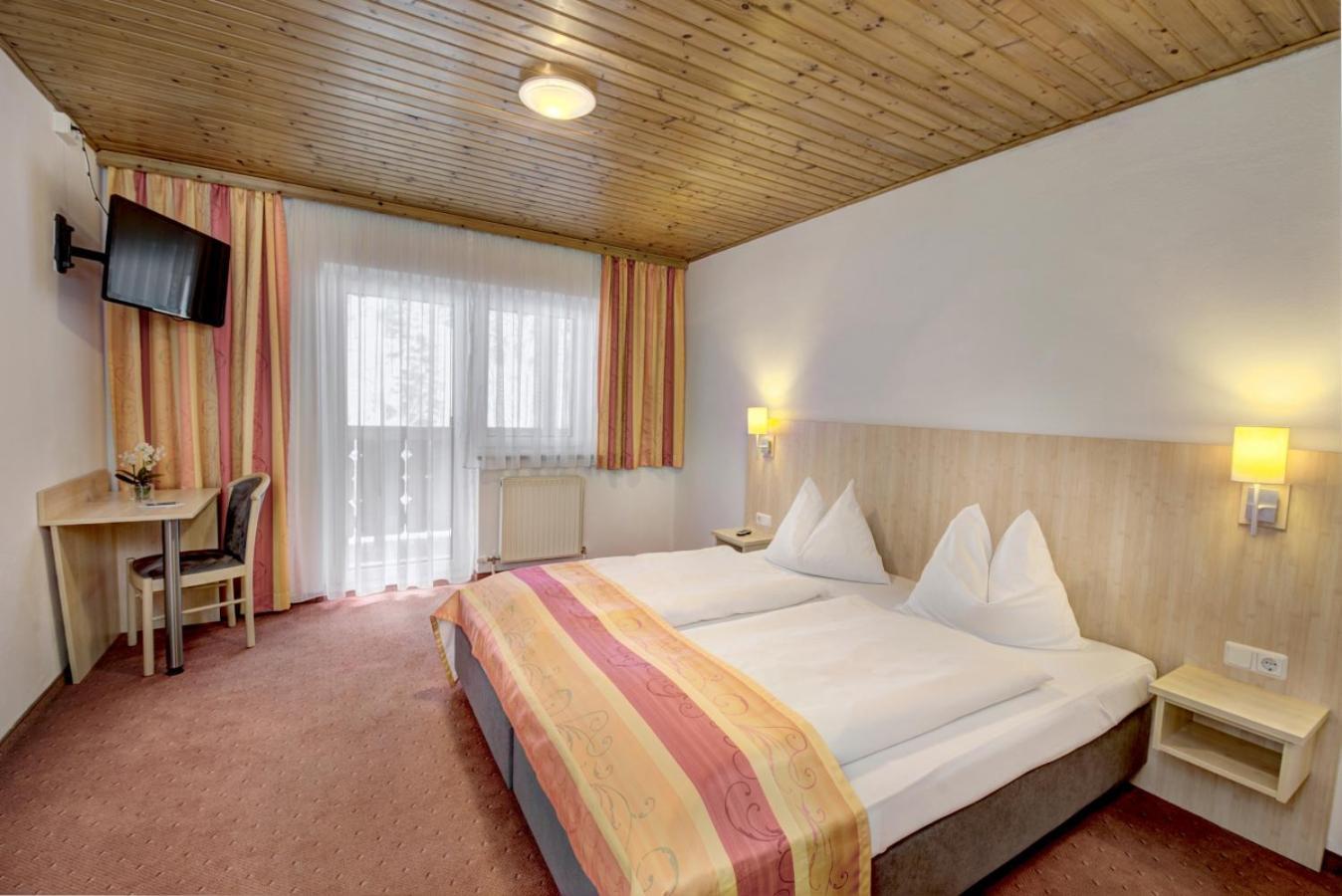 Hotel-Restaurant Bike&Snow Lederer Muhlbach Am Hochkonig Bagian luar foto
