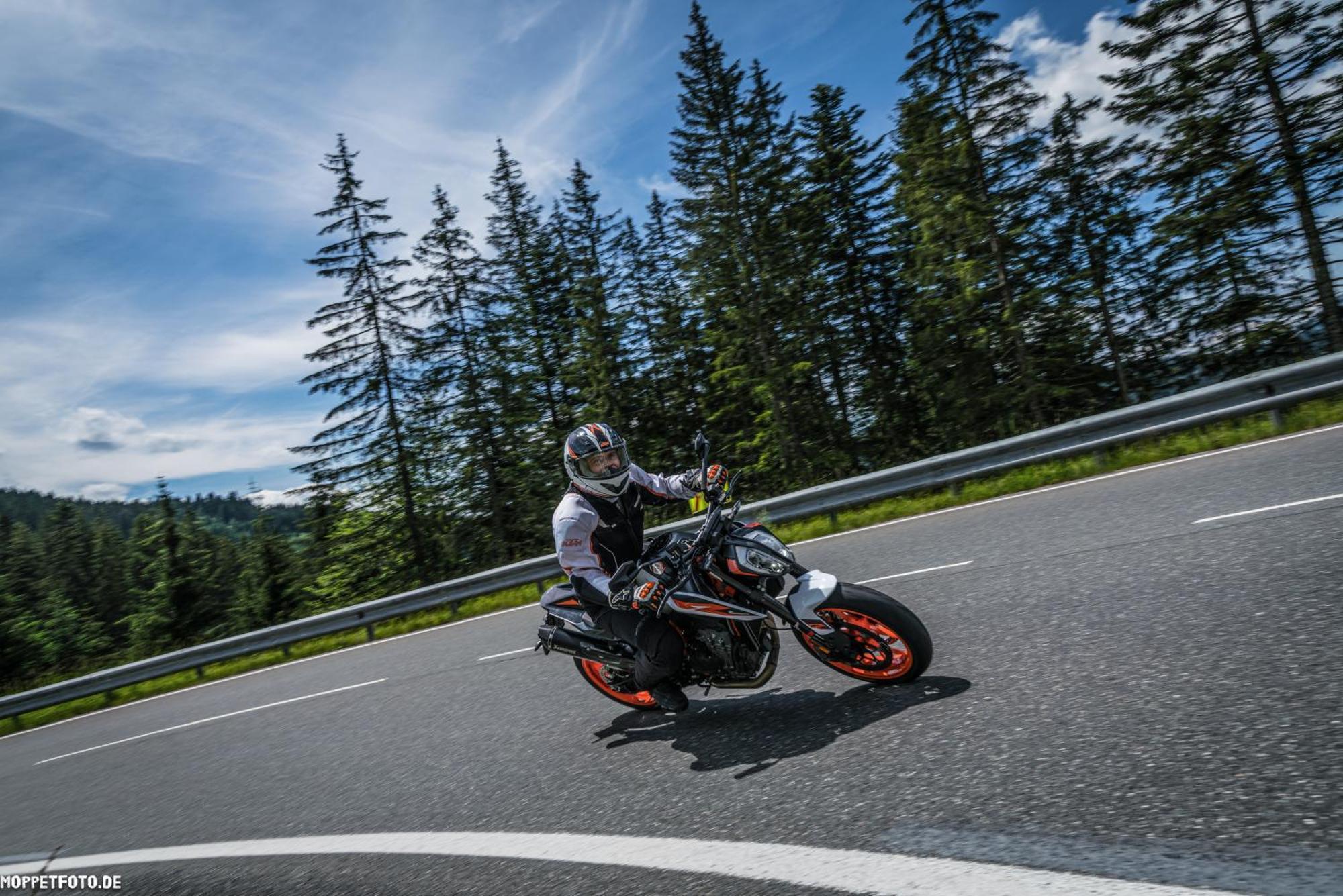 Hotel-Restaurant Bike&Snow Lederer Muhlbach Am Hochkonig Bagian luar foto